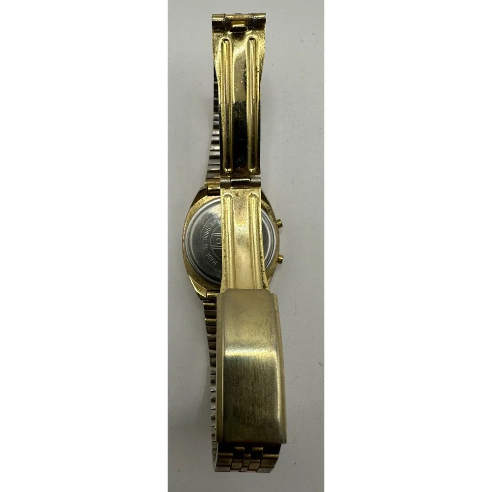 Sonic Digital Womens Watch Vintage Gold Tone LCD New Battery 26MM 6.5